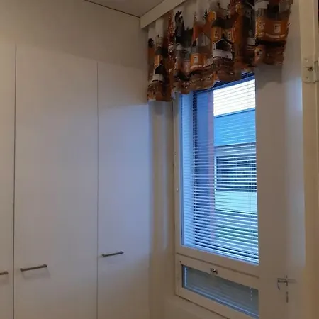 Pieni Moderni Saunallinen Kaksio Keskustan Laehellae Apartamento Pori