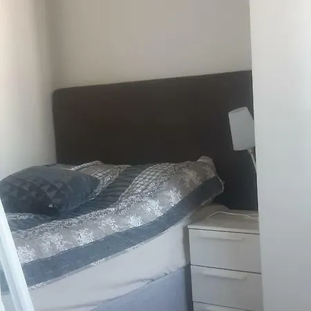 Pieni Moderni Saunallinen Kaksio Keskustan Laehellae Pori