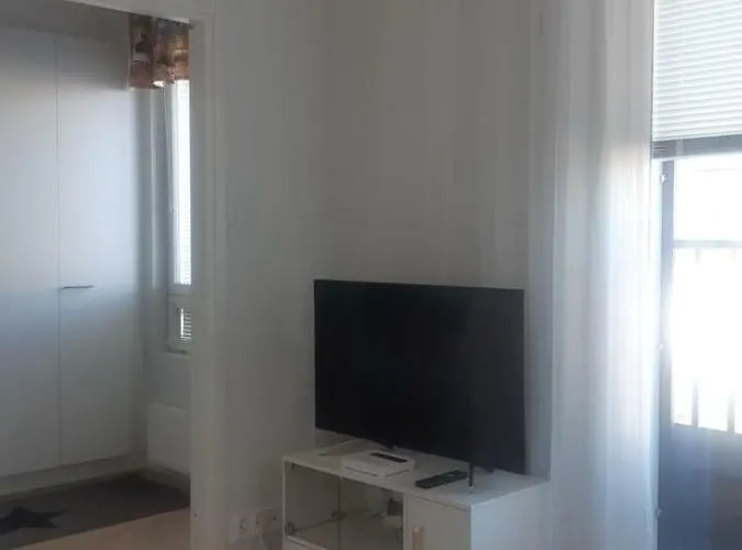 Апартаменты Pieni Moderni Saunallinen Kaksio Keskustan Laehellae Пори