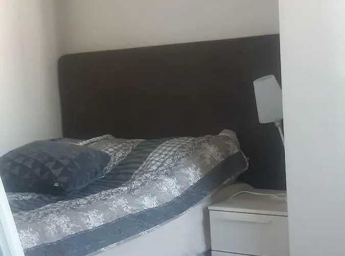 Pieni Moderni Saunallinen Kaksio Keskustan Laehellae Пори