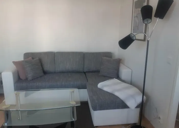 Pieni Moderni Saunallinen Kaksio Keskustan Laehellae Пори